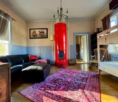 Tuuri House | Vahtitupa Tuurin asemalla , Omakotitalo lähellä Veljekset Keskistä