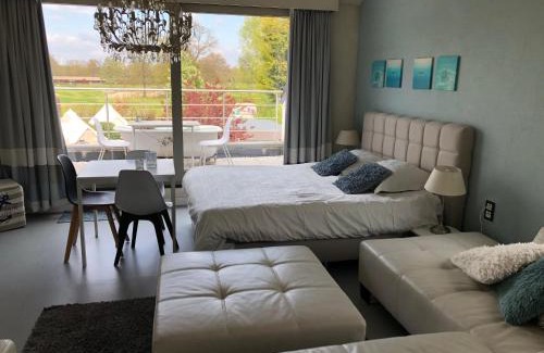 Paal Villa | Vakantievilla met zwembad, wellness en glamping in Paal/Beringen
