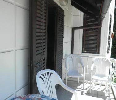 Pecs Bed & Breakfast | Valcsics Villa Panzió