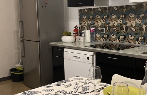 Santo Antonio dos Olivais Apartment | Vale das Flores Apartment