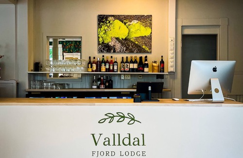 Valldal Bed & Breakfast | Valldal Fjord Lodge