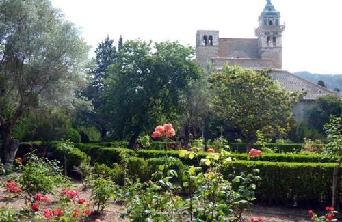 S'Arxiduc House | Valldemosa Sleep & Hike