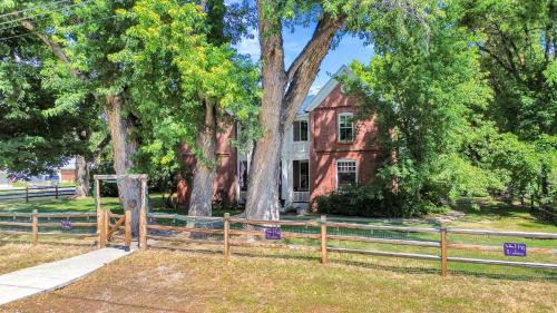 Huntsville Bed & Breakfast | Valley House B and B Huntsville Valley Suite