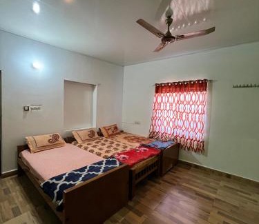 Valparai House | Valloorans home stay