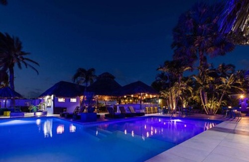 Boegoeroei Hotel | Van Gogh Inn Aruba