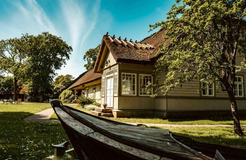 Muhu Hotel | Vanatoa Taluhotell
