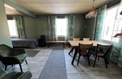 Koli National Park House | Vanha Ristola huone- ja aittamajoitus