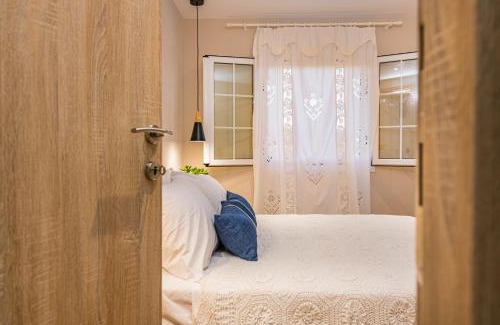 Ano Volimes Villa | Vardakis house - 5 minutes from the famous Shipwreck Beach by Villa Mana Gers