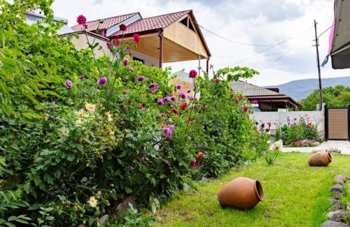 T'ba House | Vardzia Guesthouse Tmogvi
