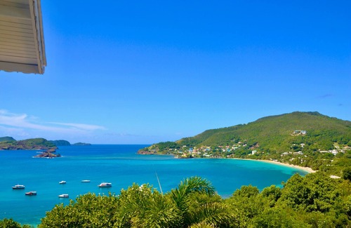 Union Vale House | Stunning 3 Bed Villa, Balcony & Sea View