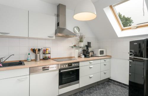 Dreieich Apartment | Veens Crew Home 7 Pax