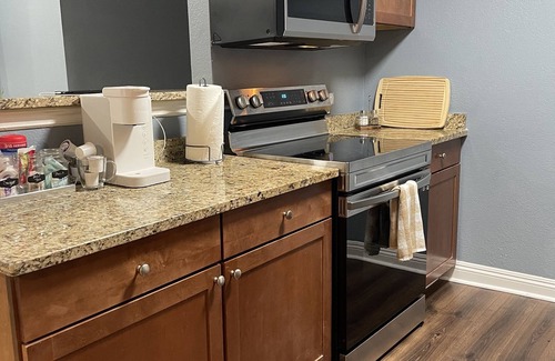 Las Vegas Condo | Vegas Resort 2-Bed Condo walking distance to Casinos (Ideal for Long Stays)