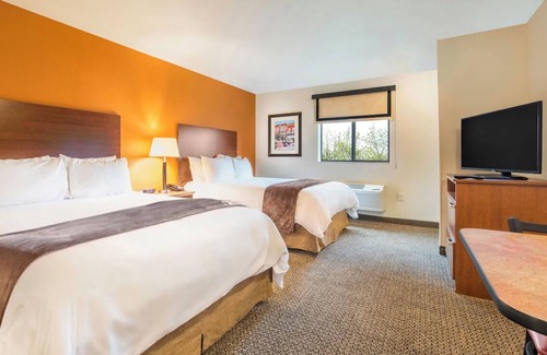North Las Vegas Hotel | Vegas Stay with Kitchen & Top-Notch Amenities