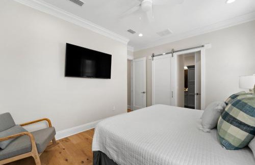 Villa Lago House | Venetian Boardwalk With Lsv And Pool