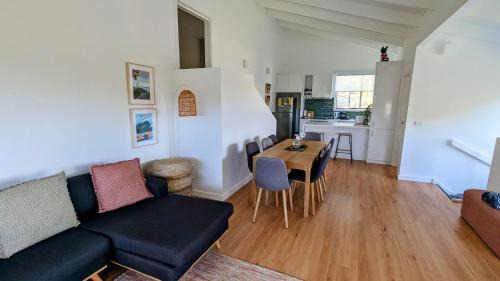 Venus Bay House | Venus Bay Blue