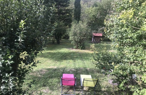 Saint-Andeol House | VERCORS DIE Vallée de Quint Cottage, 2 bedrooms (3 beds). Ideal for rest, walks and nature.