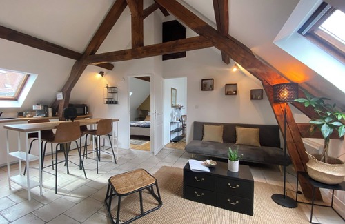 Vernon Apartment | Vernon/Giverny town center apartment