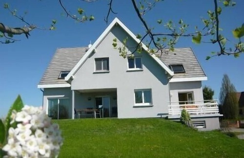 Jebsheim Cottage | Very bright gite, located at the edge of an orchard, in a quiet neighbourhood