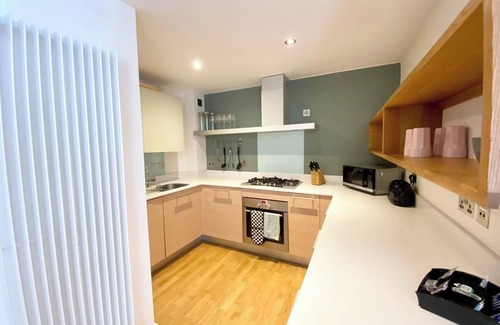 Laurieston Apartment | Very centrally located chic one bed Quartermile apartment