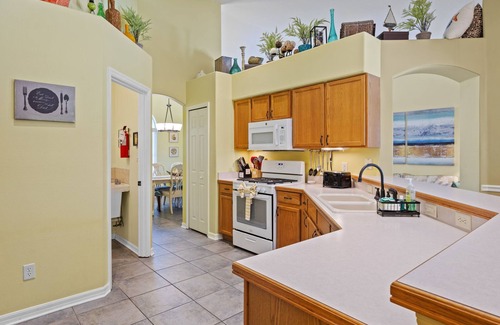 Greater Groves House | VERY CLEAN & SPACIOUS! Pool, Game Room, BBQ, 2 King Masters-Close to Disney!