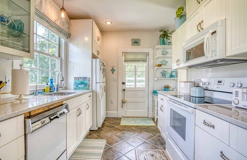 St. Michaels Cottage | Very cosy and nicely appointed Waterfront Cottage with gorgeous views