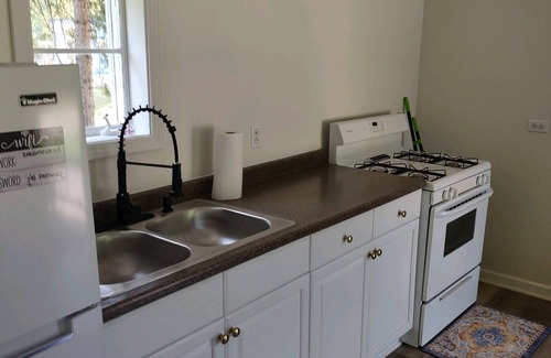 Port Austin Apartment | Very Cozy 1 bed Unit with Lake Huron beach access! Vintage ONE