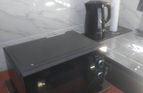 Oshodi-Isolo Apartment | very neat and quiet place with security