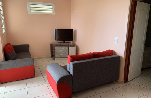 Ducos Apartment | Very nice F3 furnished comfort for rent