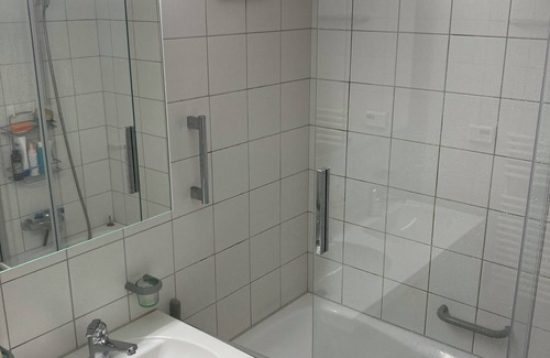 Bach Apartment | Very Nice, Ideally Located, 3 Bedroom Apartment in Wollerau