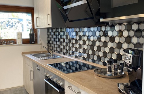 Puttlingen House | Very nice newly renovated holiday home with a large garden and terrace