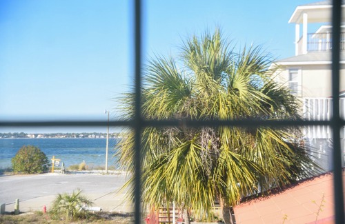 Navarre Beach House | Very Spacious! Recently updated decor and Beachy casual. Upstairs house.