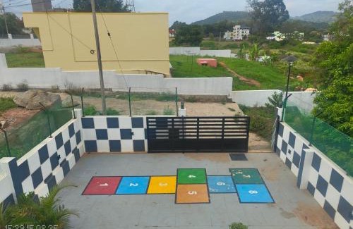 Yelagiri House | Vetrivel Mountain Resorts