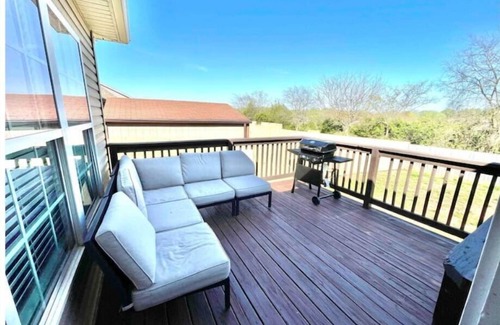 Bowling Green House | Vette City retreat convenient to Mammoth Caves, Beech Bend, NCM, WKU.