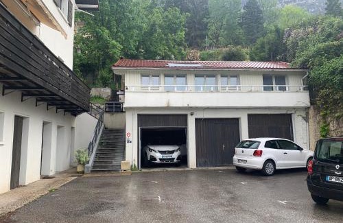 Veyrier-du-Lac Apartment | Veyrier-du-Lac ANNECY 60 m2 4-6 pers proche plage 1Garage Terrasse vue lac