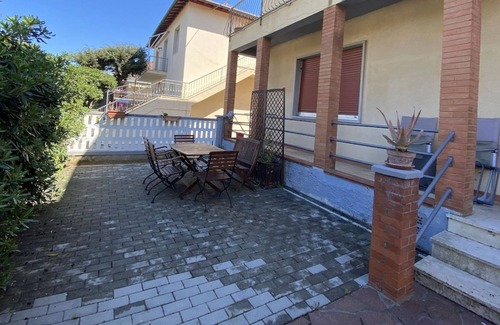 San Vincenzo Apartment | Via della Principessa a stone's throw from the sea-Rif. Paradisino