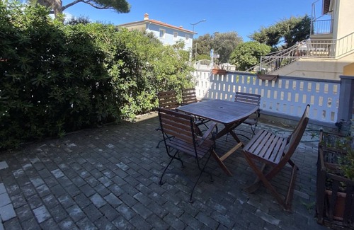 San Vincenzo Apartment | Via della Principessa a stone's throw from the sea-Rif. Paradisino