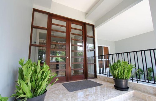 Melawai Bed & Breakfast | Via Renata Panglima Polim