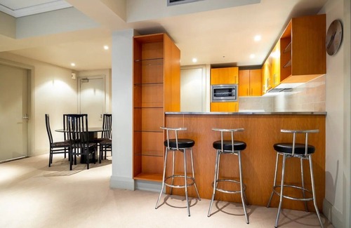 Auckland Central Business District Condo | Viaduct Harbour: Balcony Views