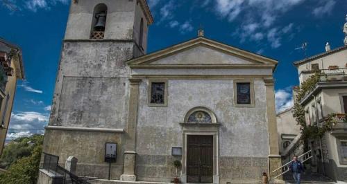 Roccasicura House | Vico Gioia