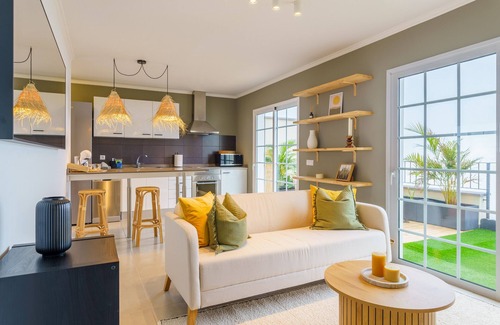 La Vera Apartment | Victoria Dreamhouse - 2BR Seaviews Terrace