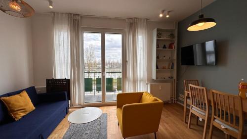 Ujlak Apartment | Victor's Danube View Residence