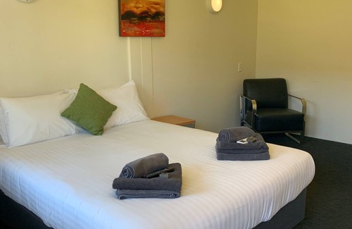 Katherine South Hotel | Victoria Accommodation Village