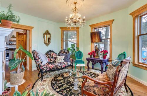 Lake Huntington House | Victorian Lake Oasis Hot Tub Private Lakefront