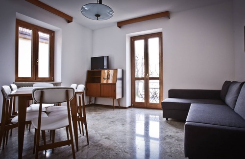 Colmegna Apartment | VICTORY HOUSE 4 FRONT LAKE AP3 GARDEN & SPA