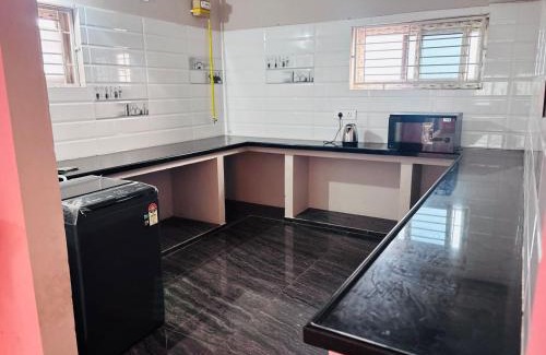 Kakinada Apartment | Vididhillu rooms and Service Apartment