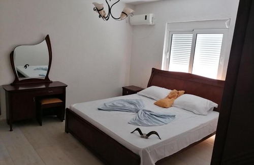 Bregvija House | Vienna Montenegro Lleshi