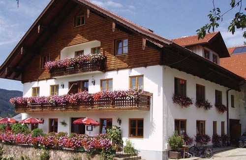 Tiefgraben Apartment | Vierbettzimmer 16 - Biobauernhof Kasleitner