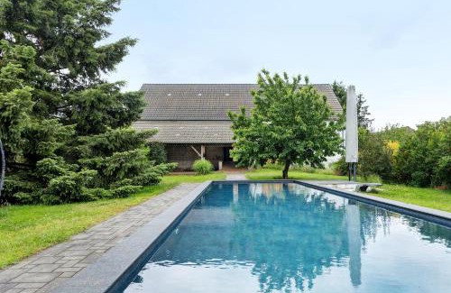 Ziesar House | Vierseitenhof mit Pool
