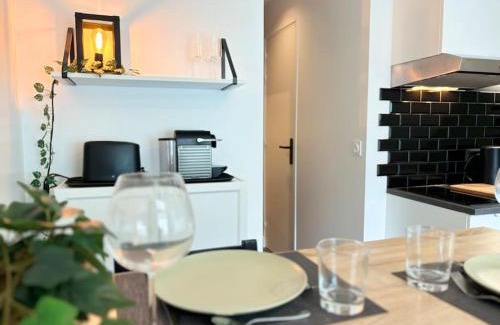 Old Lille Apartment | Vieux-Lille - Deux pièces de charme