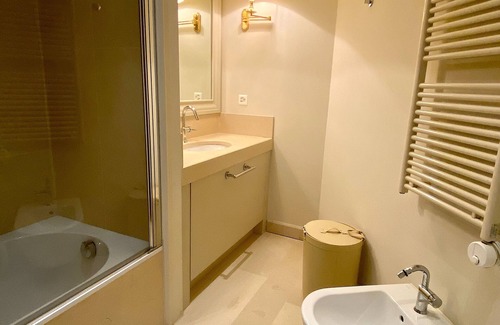 Agra Apartment | View apartment in the five-star Resort Collina d'Oro with access to the SPA.